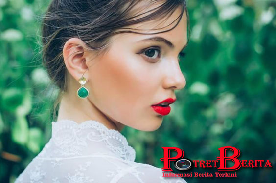 3 Hal Ini Cukup Menguatkan Alasan Kenapa Kamu Harus Punya Lipstik Mahal