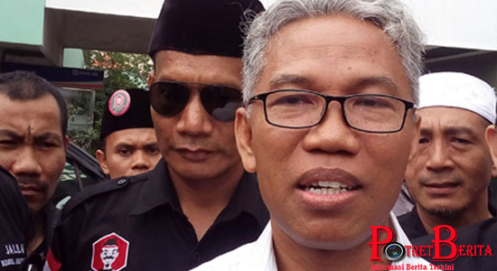 jenguk-ahli-it-hermansyah-buni-yani-semoga-bisa-jadi-saksi-ahli-saya