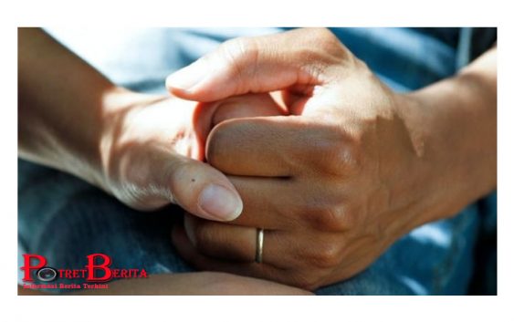 Nyaris! Wanita Ini Sadar Ibunya Masih Hidup Beberapa Detik Sebelum Kremasi