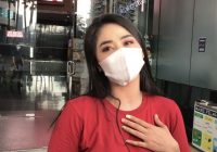 Malas Lapor Polisi, Dewi Perssik Tunggu Maaf Dokter Richard Lee