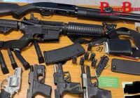 Polisi AS Sergap Pemuda Bersenjata di Kamar Mandi Supermarket, Bawa 6 Senjata Berisi Peluru