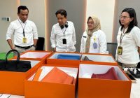 Pelelangan 6 Tas Mewah Istri Benny Tjokro oleh Kejagung