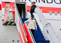 Usai Selesaikan Lawatan ke Rusia dan Prancis, Prabowo Tiba di Indonesia
