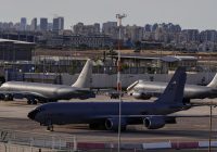 Ruang Bandara Israel Menipis Akibat Tanker Militer AS Ruang Bandara Israel Menipis Akibat Tanker Militer AS